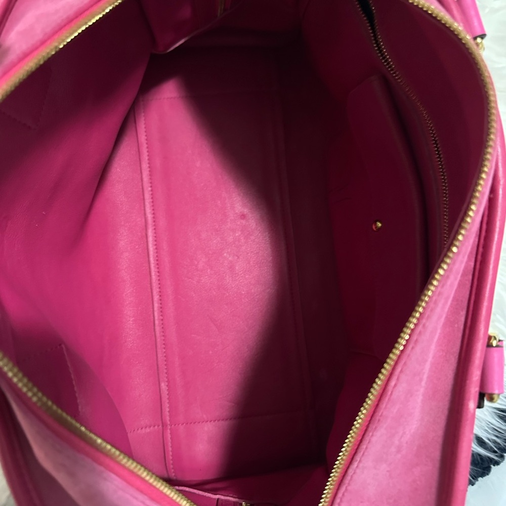 Loewe in Elegant Fuchsia Pink Suede and Leather Women's Handbag Limited Edition - Picture 12 of 15